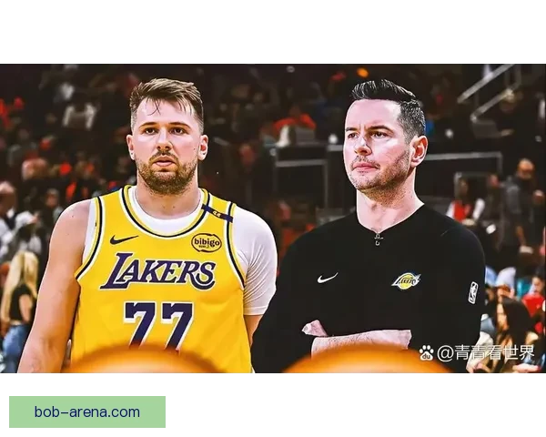 雷迪克赞东契奇末节表现堪称教科书 詹姆斯状态让自己感到身材走样